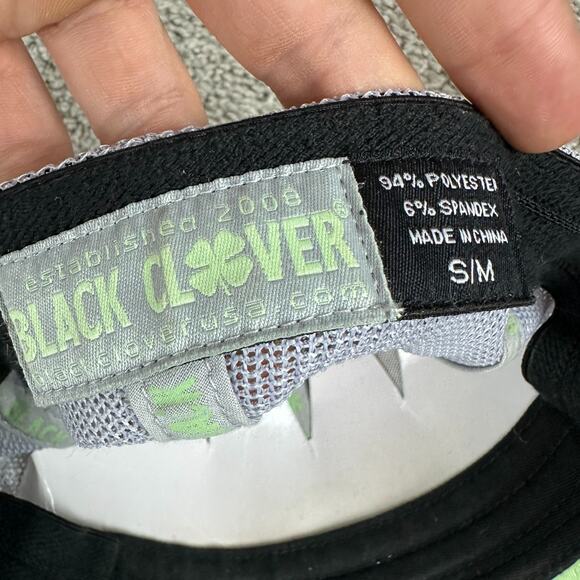 Black Clover Hat Cap S/M Green Gray Fitted Mesh Back Live Lucky Casual Mens - Picture 9 of 9